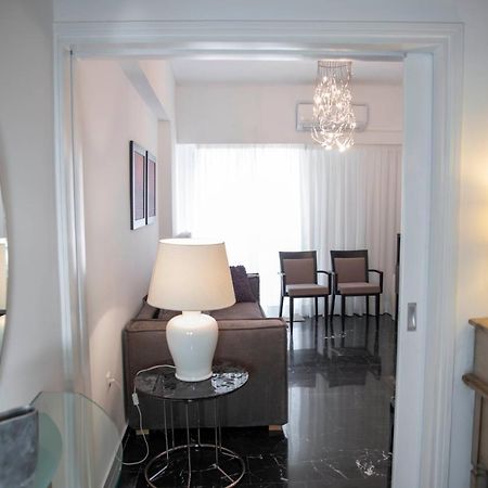 Konstantinos Stylish Brand New Apt In The Heart Of Афіни Екстер'єр фото