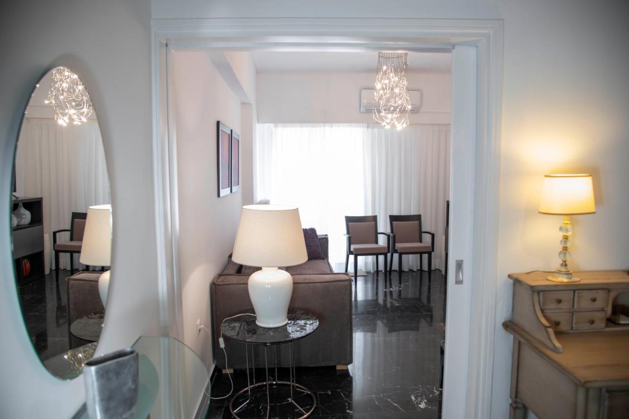 Konstantinos Stylish Brand New Apt In The Heart Of Афіни Екстер'єр фото