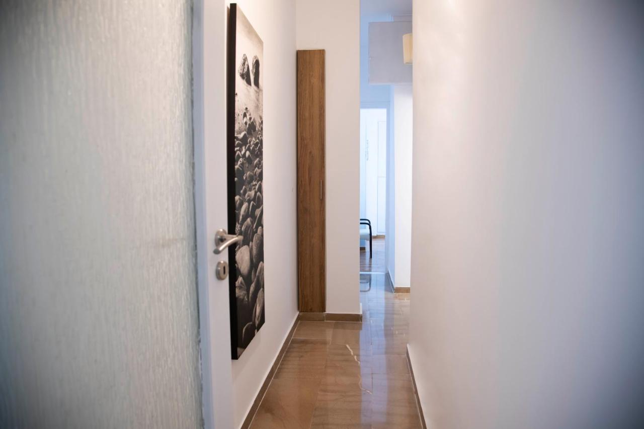 Konstantinos Stylish Brand New Apt In The Heart Of Афіни Екстер'єр фото